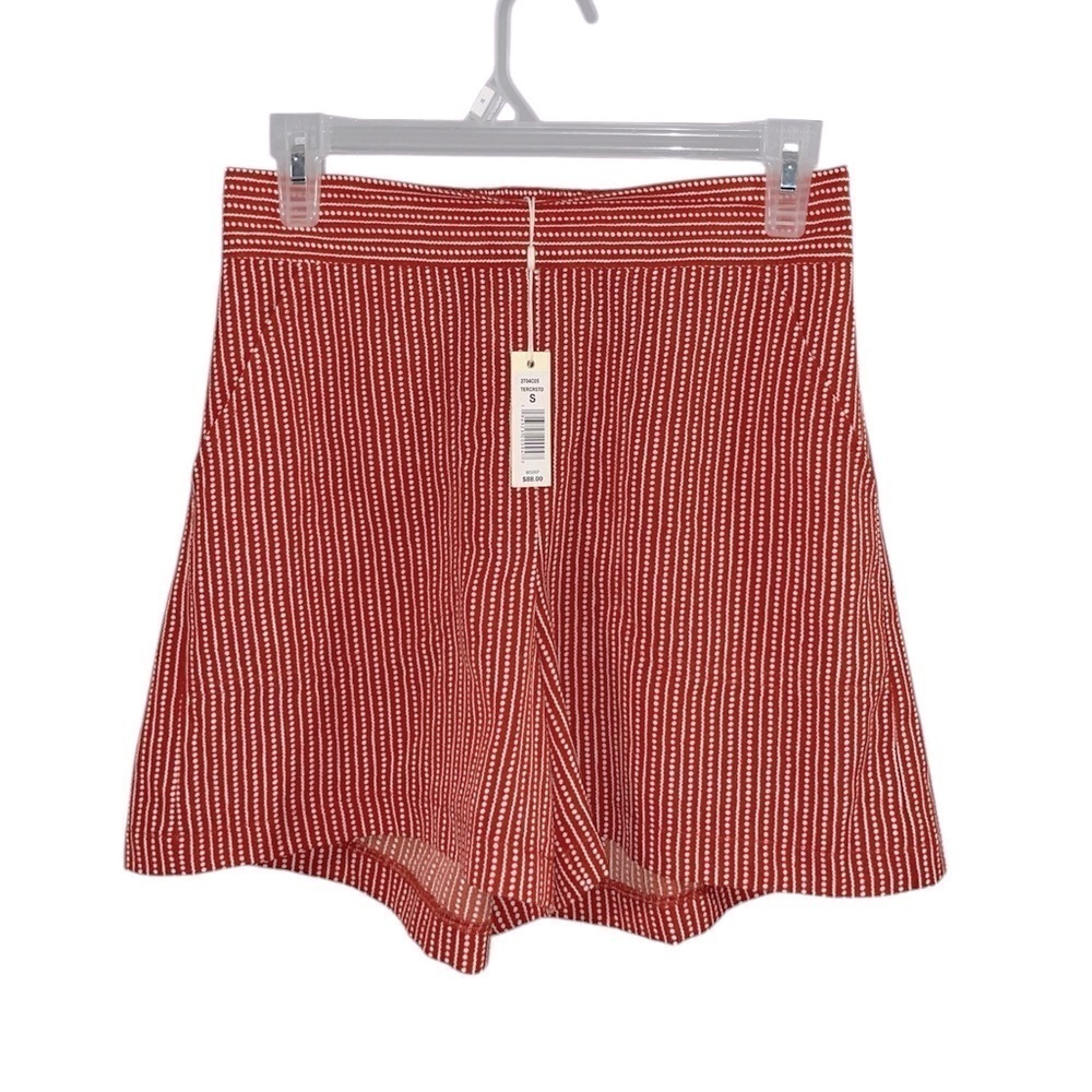 NWT Max Studio Women's Burnt Red and White Shorts Size Small